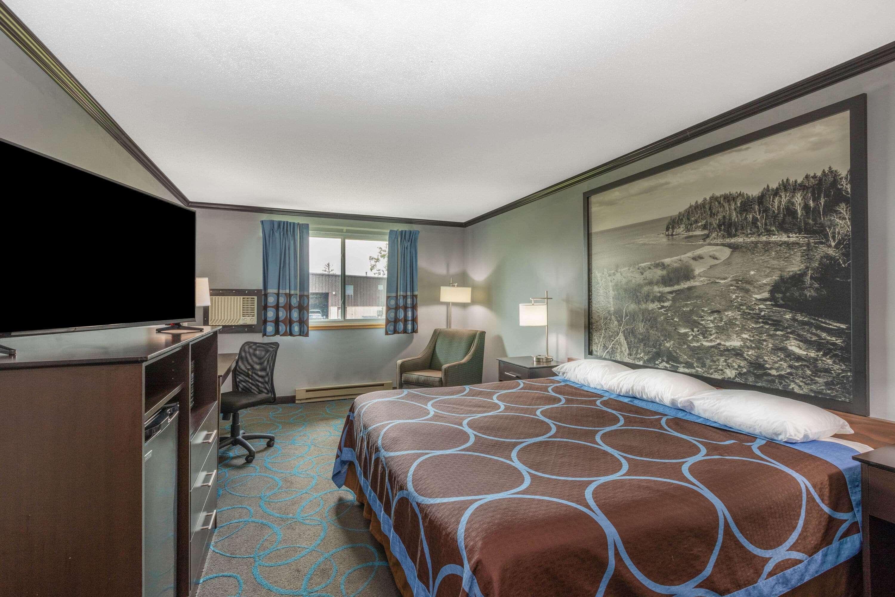 Super 8 By Wyndham Duluth Hotel Kültér fotó