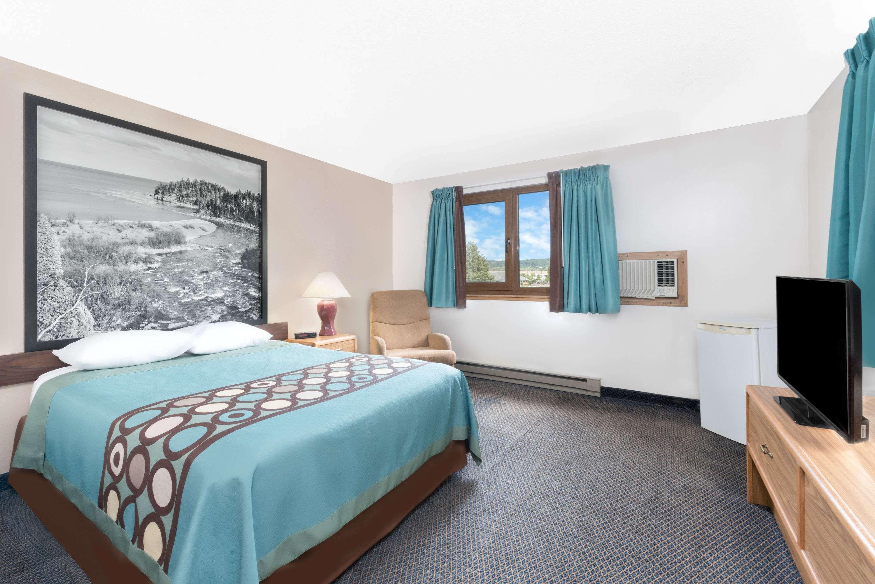 Super 8 By Wyndham Duluth Hotel Kültér fotó