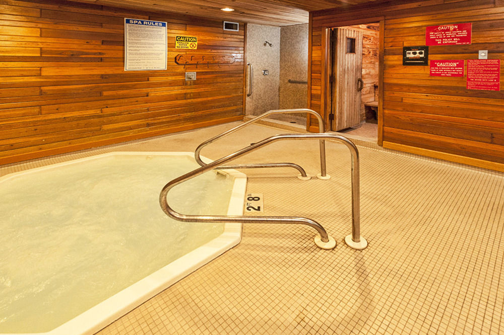 Super 8 By Wyndham Duluth Hotel Kültér fotó